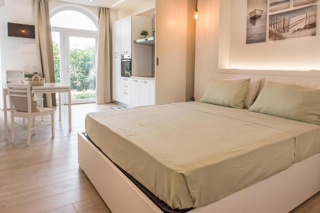 P010 - Porto Recanati, Nuovo Monolocale Fronte Mare 外观 照片