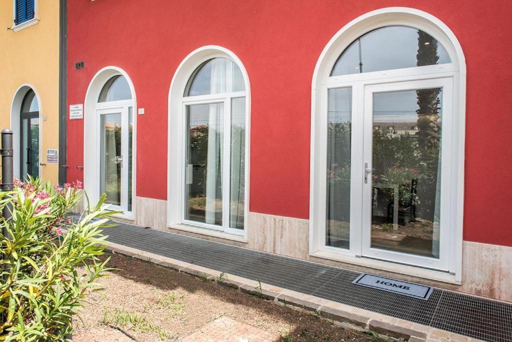 P010 - Porto Recanati, Nuovo Monolocale Fronte Mare 外观 照片