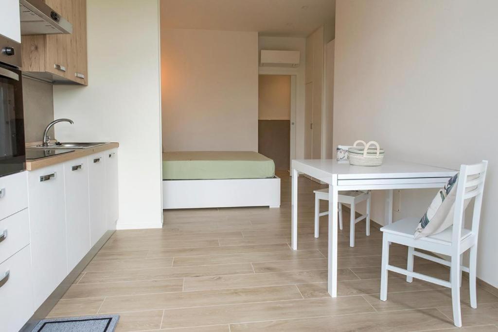P010 - Porto Recanati, Nuovo Monolocale Fronte Mare 外观 照片